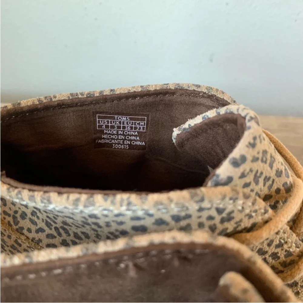 Toms chic animal